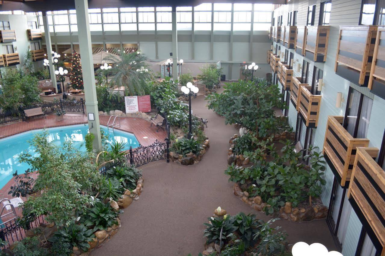 Baymont By Wyndham Red Deer Exterior foto